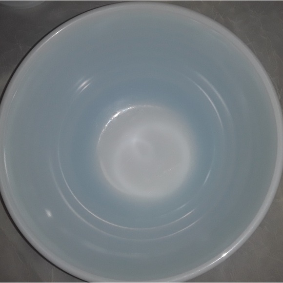 Vintage PYREX RAINBOW CANDY-STRIPED Nesting Mixing Bowls. - Picture 13 of 13